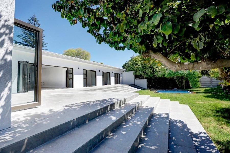 5 Bedroom Property for Sale in Welgemoed Western Cape